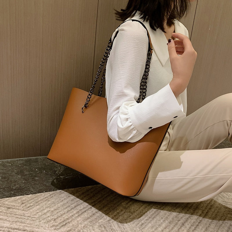 Designer PU Leather Shoulder Bags For Women 2021 Chain High Capacity Handbags Travel Luxury Hand Bag Female Large Shoulder Bag